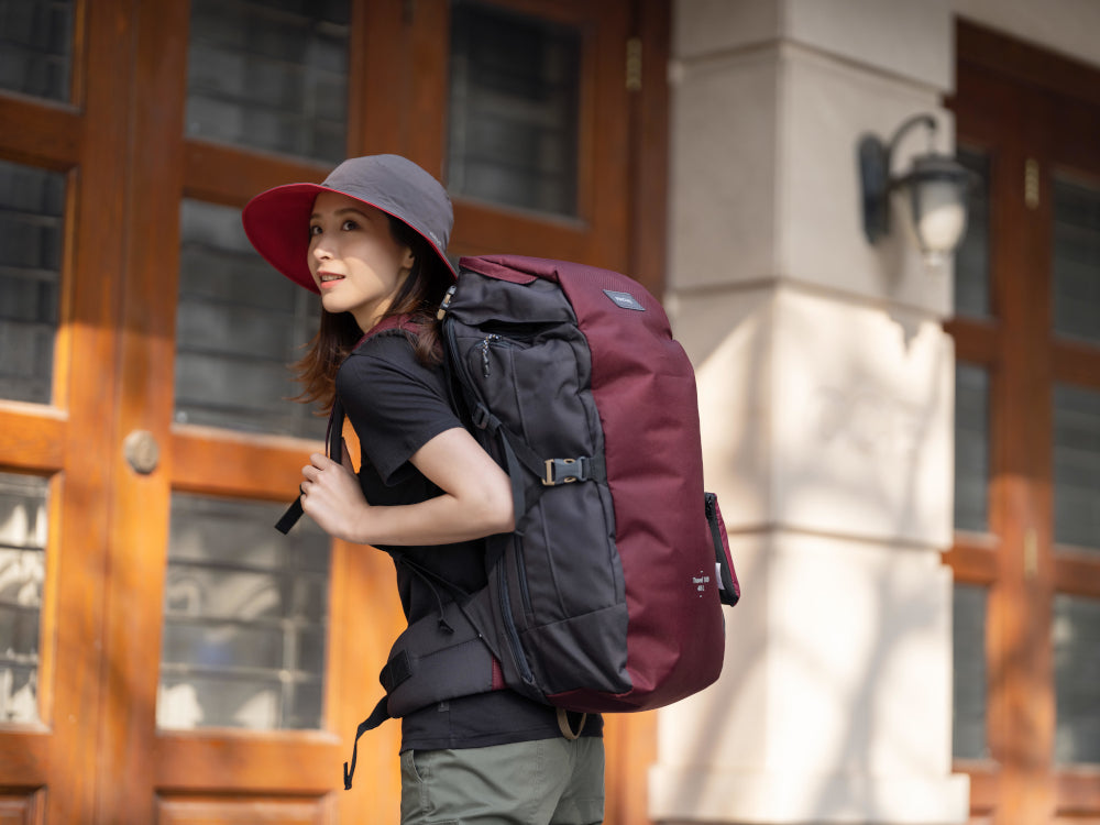 How to Adjust Your Hiking Backpack Comfortably | Decathlon